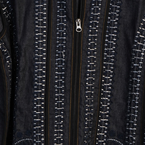 Pyramid Collection Zip-up Blue Denim Embroidered Jean Jacket Size Medium NWOT - Picture 6 of 8